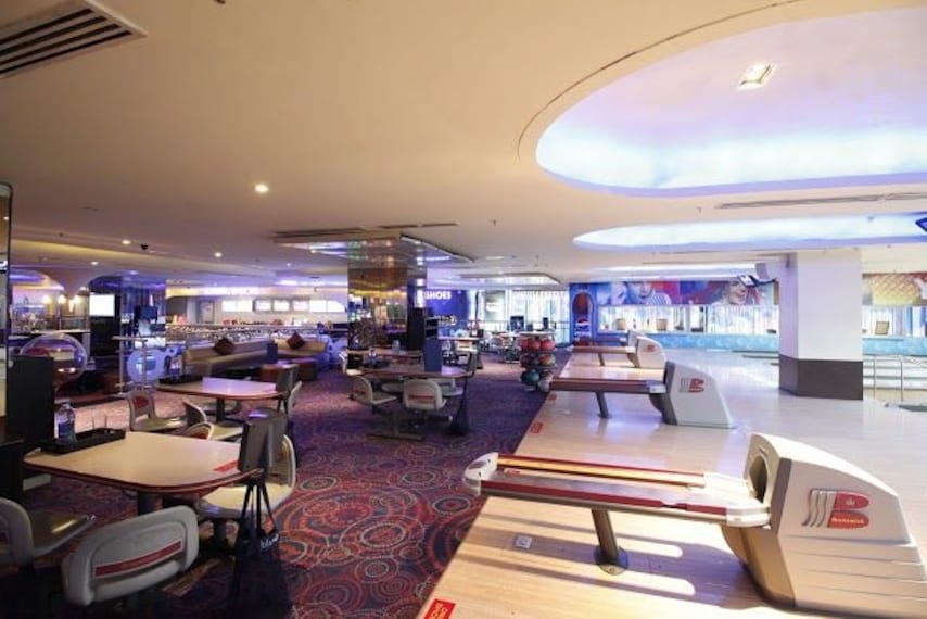 Go Bowling at Blu_O_3